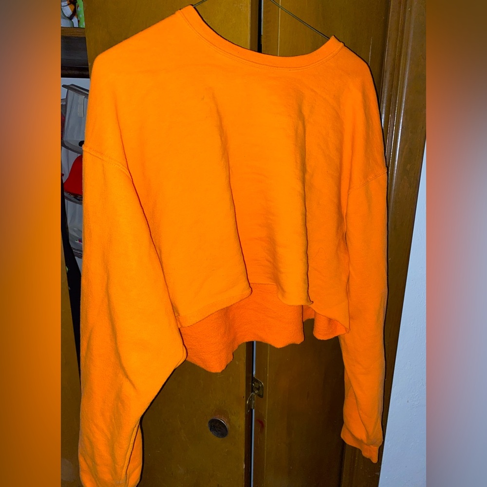 Cropped Crew Neck